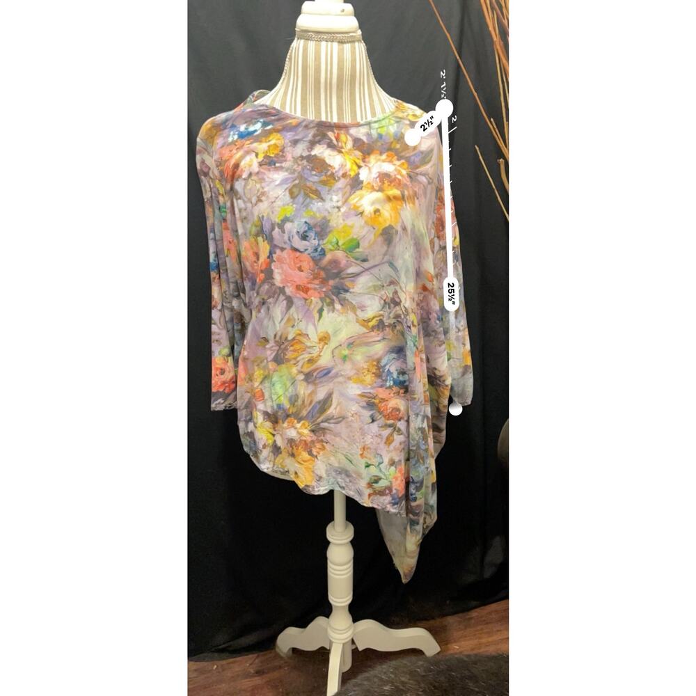 Niche Nilgun Derman Soft Floral asymmetrical  3/4 sleeve tunic Size XL